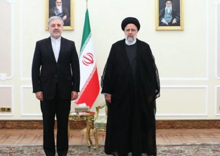 رئیسی در دیدار سفیر جدید کشورمان در عربستان:  رویکرد ایران توسعه و تحکیم مناسبات با همسایگان است