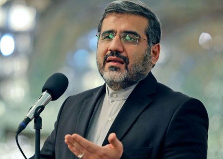وزیر ارشاد: سردار همدانی ولایت را بر گروه‌های نِق‌زن ترجیح داد