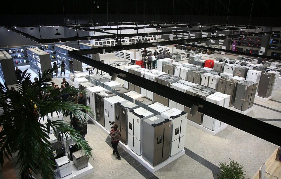 عرضه بهترین کالاهای تولید داخل با مناسبترین قیمت در سرای بی نظیر/ایجاد اشتعال برای ۲۰۰نفر