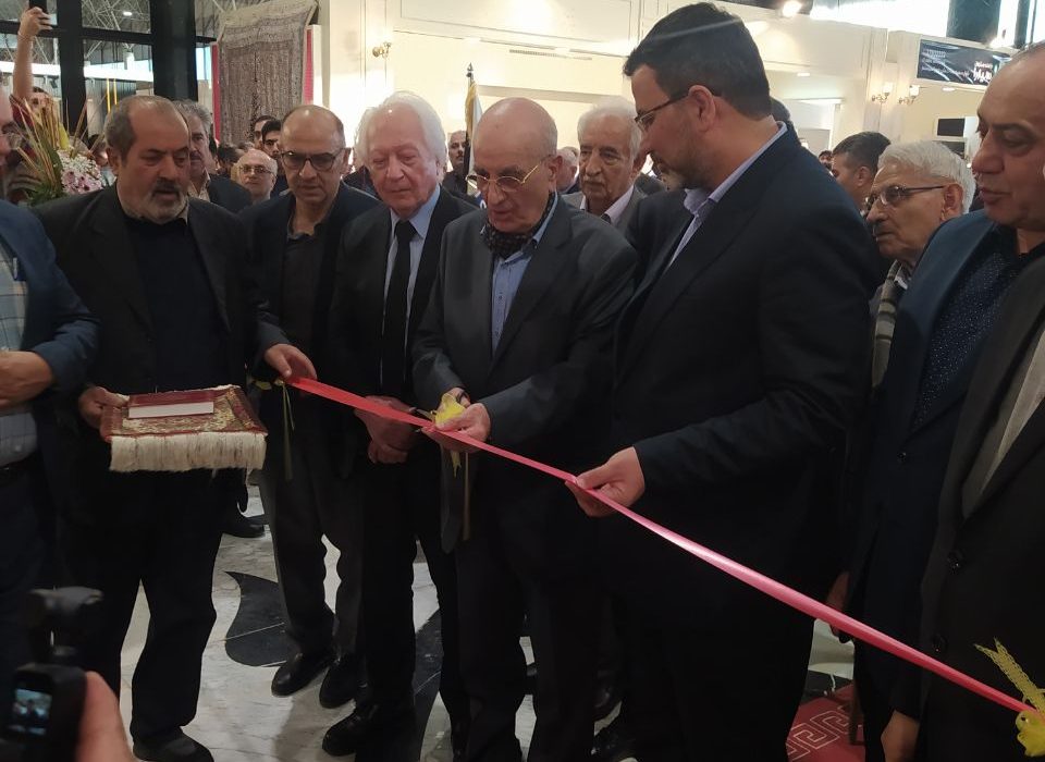 گزارش تصویری افتتاح هفدهمین نمایشگاه فرش دستباف استان قم