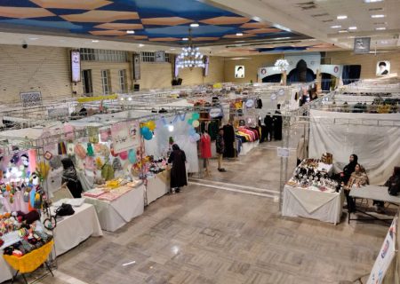 حمایت از بانوان تولیدکننده مشاغل خانگی از جمله اهداف برگزاری نمایشگاه عرضه محصولات صنایع دستی،  صنایع تولیدی و پوشاک است 