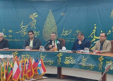 استفاده ۴۹۱ هزار نفر از سینماهای قم در سال جاری/ فروش ۱۸۰ میلیارد ریالی سینماهای قم