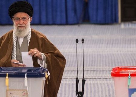 ابراز امیدواری رهبر معظم انقلاب به اثرگذاری مثبت انتخابات؛ چشم دنیا به ایران است