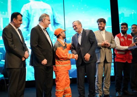 تولید بستر استقلال اقتصادی و سیاسی را فراهم می کند