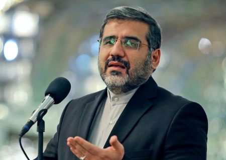 وزیر فرهنگ: ایرانیت و اسلامیت تعارضی ندارند/ نقش هنر اصیل ایرانی در بقاع متبرکه