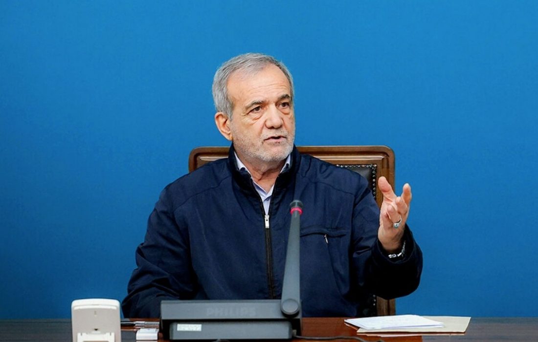 رئیس‌جمهور: روابط خود را باید با کشور‌های منطقه بهبود ببخشیم