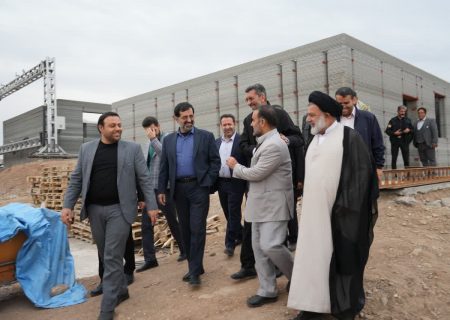بازدید استاندار قم از پروژه های طرح نهضت ملی مسکن طایقان
