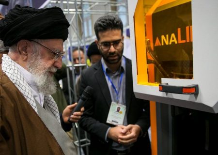 رهبر معظم انقلاب: تنها راه پیشبُرد کشور استفاده از توانمندی‌های بخش خصوصی است