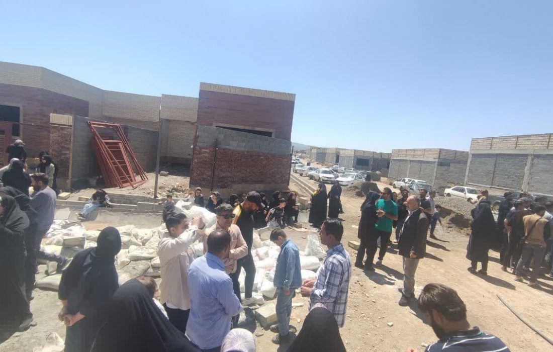 بازدید میدانی متقاضیان از سایت مسکونی طرح نهضت ملی مسکن طایقان