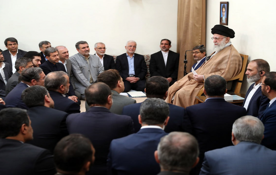 رهبر معظم انقلاب: امروز برای خدمت به مردم فضا مناسب و فرصت‌ها بسیار است