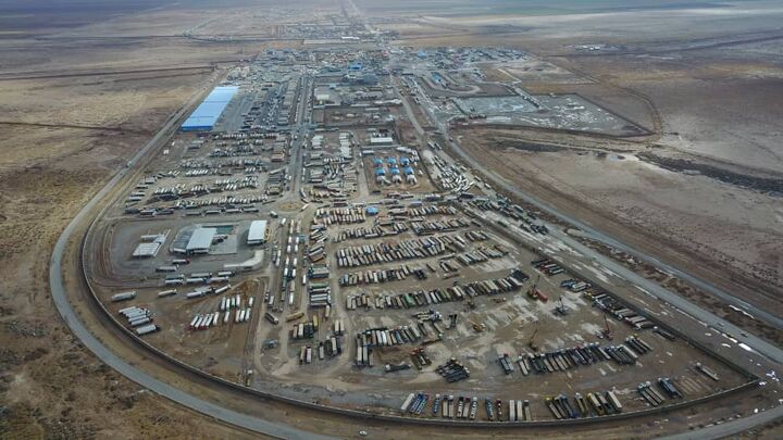 صادرات بیش از ۲۷۴ میلیون دلار کالا از گمرک دوغارون به افغانستان