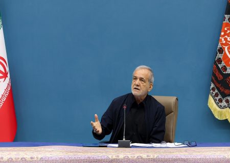 پزشکیان در دیدار با مدیران و اصحاب رسانه:باتمام وجود به دنبال حل مشکلات مردم هستیم