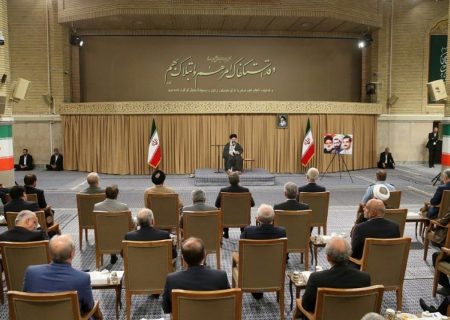 رهبر انقلاب: برای انضباط بازار چاره‌اندیشی شود