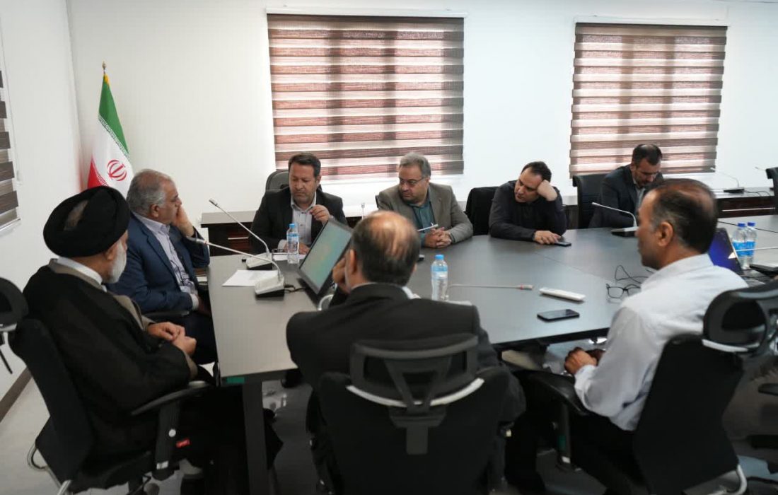 بررسی روند اجرایی پروژه طرح نهضت ملی مسکن در سایت طایقان قم با حضور معاون مسکن و عمران شهری بنیاد مسکن کشور