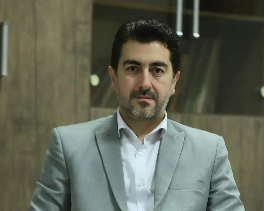 اکران گسترده تبلیغات محیطی در سطح شهر قم