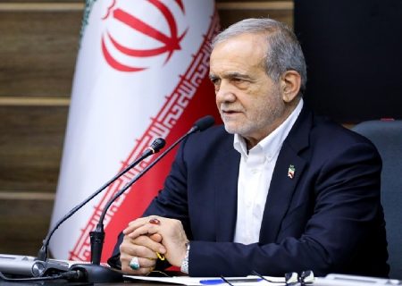 پزشکیان: دانشمندانی داریم که نیاز ما به بیگانگان را کاهش می‌دهند