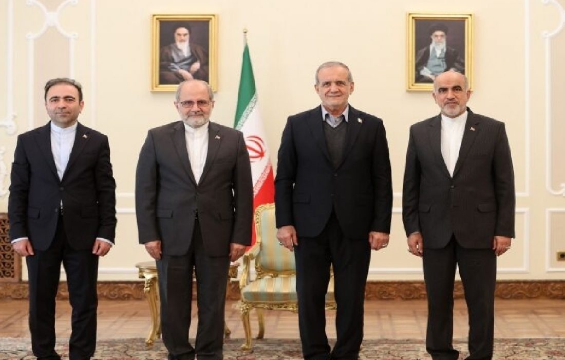 رئیس‌جمهور: خنثی‌سازی تبلیغات ضدایرانی از مسئولیت‌های مهم سفرا است