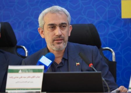 وزیر اقتصاد: تمامی بخشنامه‌ها و آیین‌نامه‌های مغایر قانون مناطق آزاد لغو می‌شود