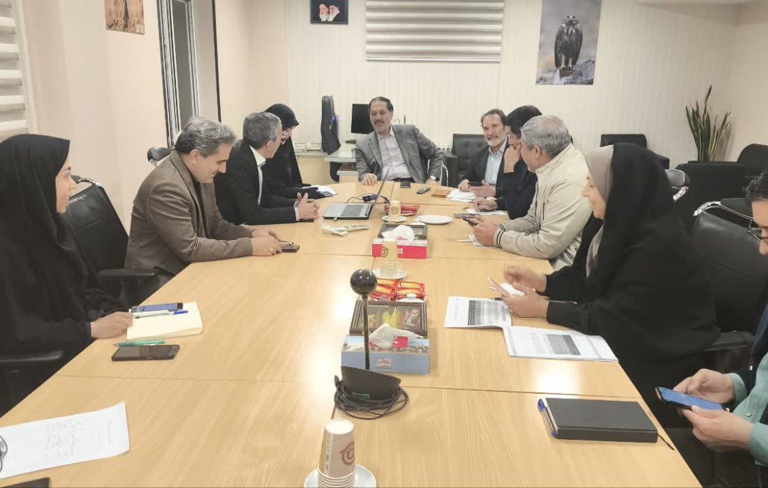 غیرحضوری شدن مدارس و تغییر ساعت کاری ادارات قم در روز چهارشنبه ۵ آذر