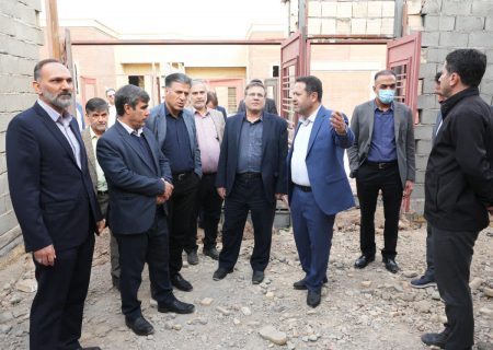 بازدید مشاور وزیر نیرو از پروژه نهضت ملی مسکن سایت طایقان قم