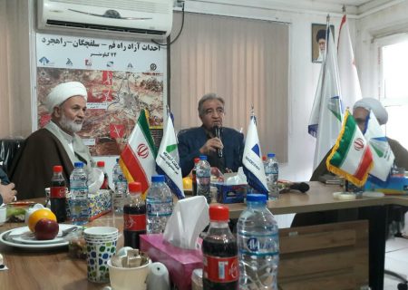 بازدید اصحاب رسانه از پروژه آزادراه شهید سلیمانی در قم