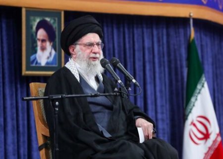 رهبر انقلاب: با معترض حرف می‌زنیم؛ اغتشاش‌گر را باید سر جایش نشاند