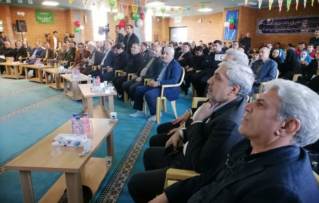 تجلیل از خیر مدرسه ساز نمونه کشور در قم