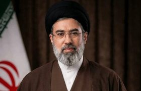 رهبر انقلاب: مذاکرات حضوری آینده به معنای پذیرش نظر دشمن نخواهد بود