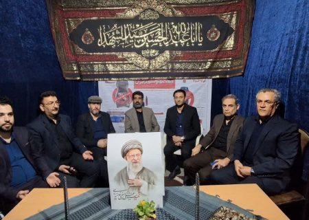 قم در بسیاری از شاخصهای اقتصادی پیشرو است / بازار کالاها را آرام نگه داشتیم